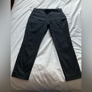 Old Navy high-waisted black capris